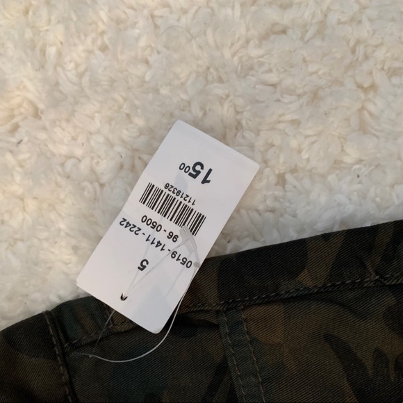 Camo Shorts - Picture 3 of 3